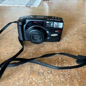 samsung maxima zoom 77i 35mm film point and shoot camera